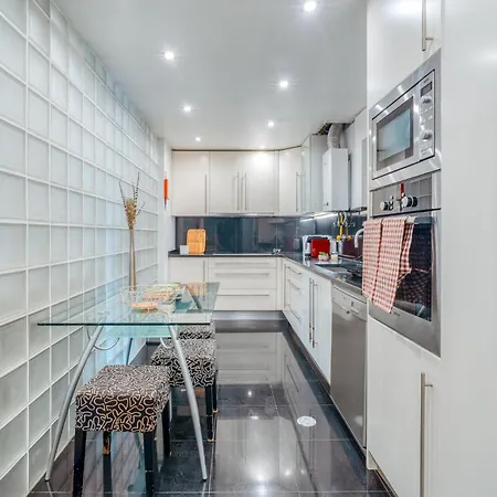 Pakisa - Three Bedroom * Funchal (Madeira)