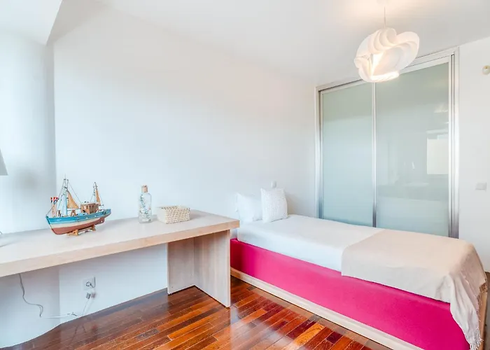 Pakisa - Three Bedroom Lejlighed *