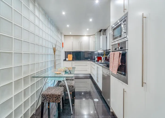 Pakisa - Three Bedroom * Φουνκάλ