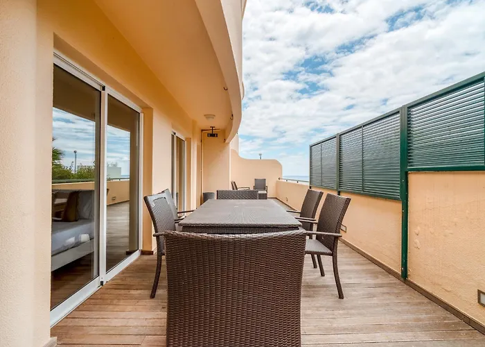 Pakisa - Three Bedroom * Funchal (Madeira)